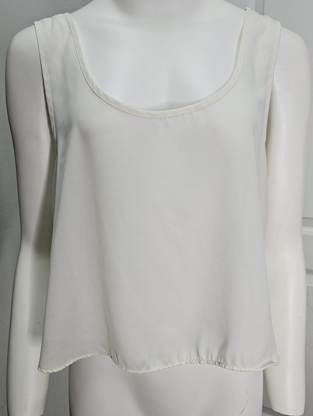 3/$6 White Chiffon Flowy Crop Top Tank | Scoop Neck Sleeveless Blouse Large